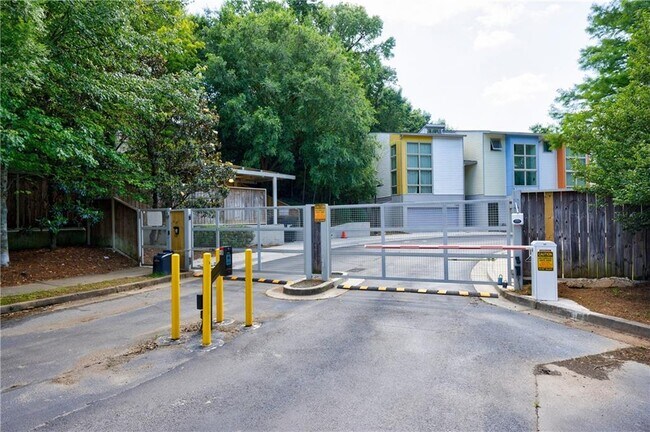 Building Photo - 1380 Stirling Cir NW