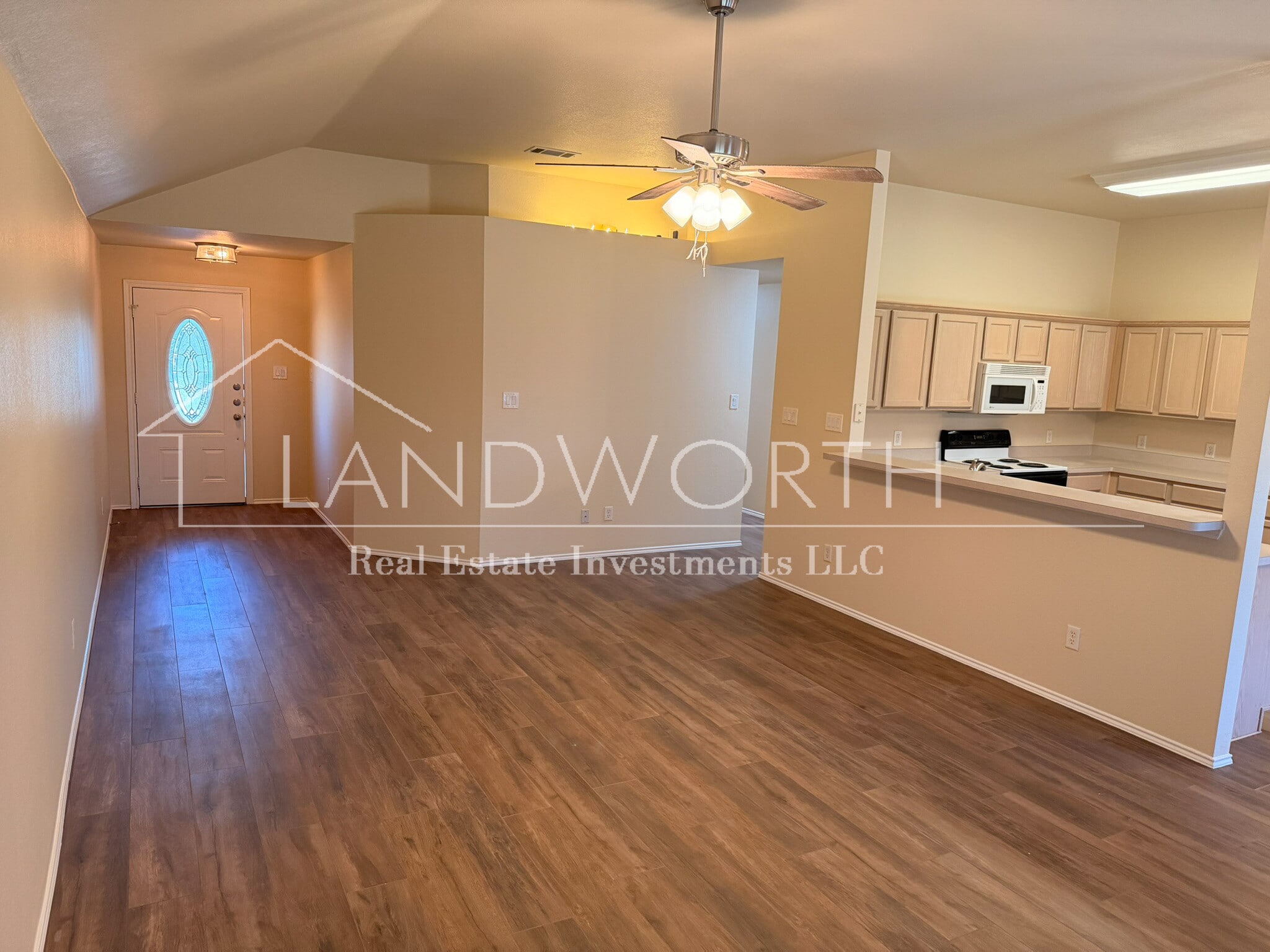 Building Photo - 9617 Olivia Dr