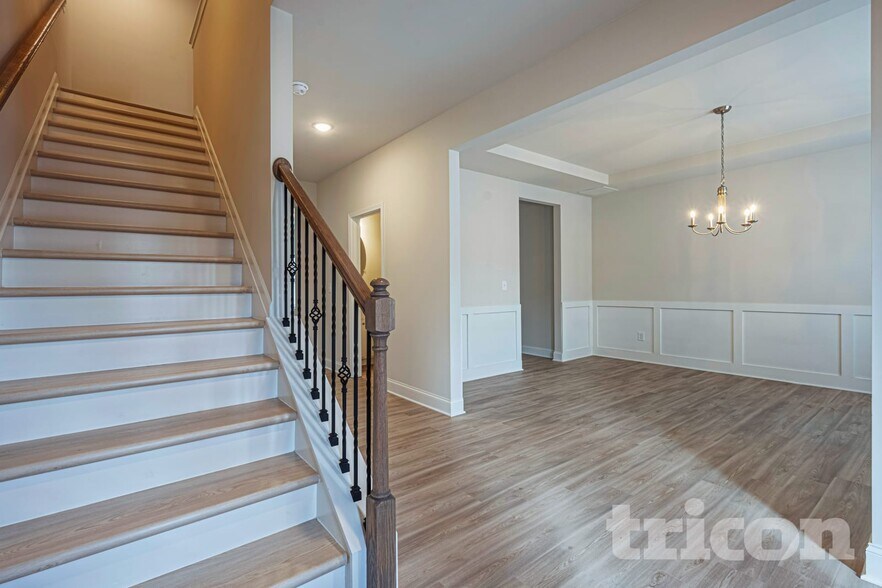 Building Photo - 227 Margrave Dr