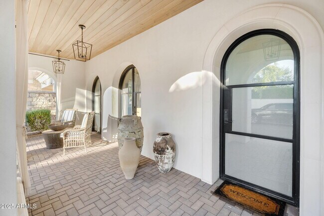 Building Photo - 3507 North 39th Pl