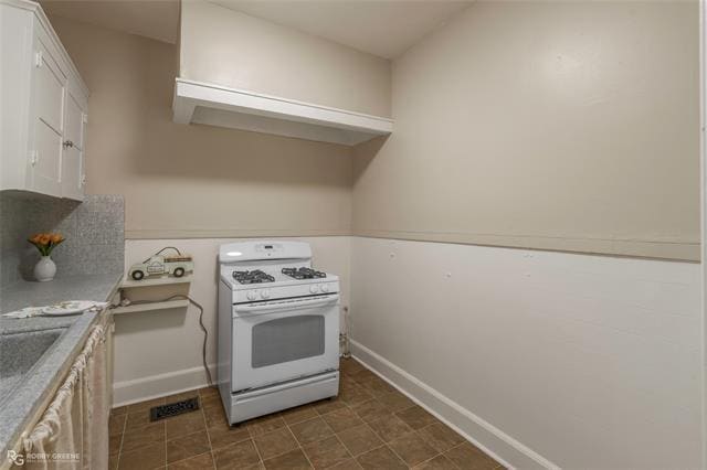 Building Photo - 3307 Creswell Ave