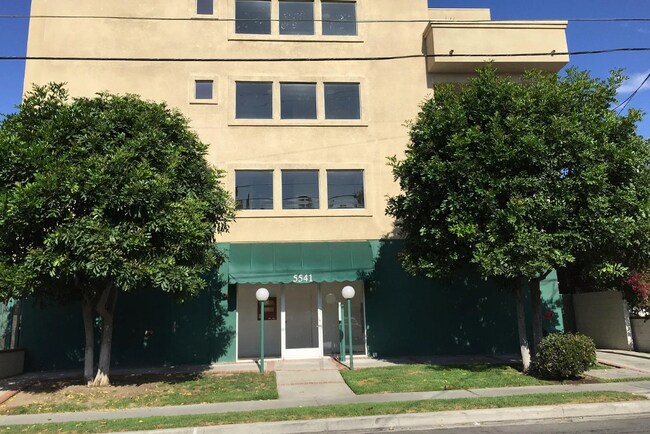 Building Photo - 5541 Fulcher Ave