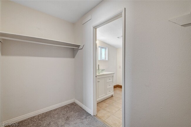 Building Photo - 1720 E Carson Ave
