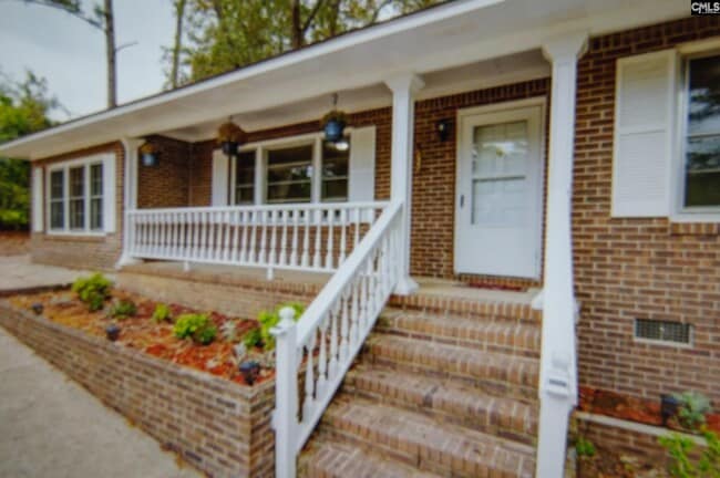 Building Photo - 2475 Drexel Dr