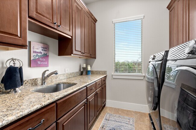 Building Photo - 4616 Avery Way