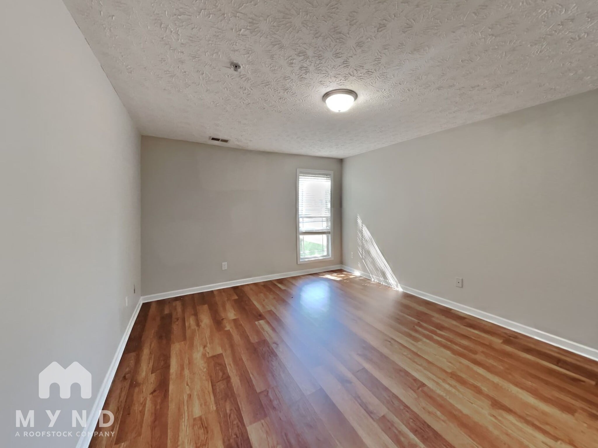 Building Photo - 2013 Briar Creek Ct NE