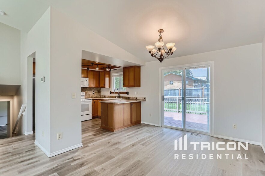 Building Photo - 27514 Country Pl NW