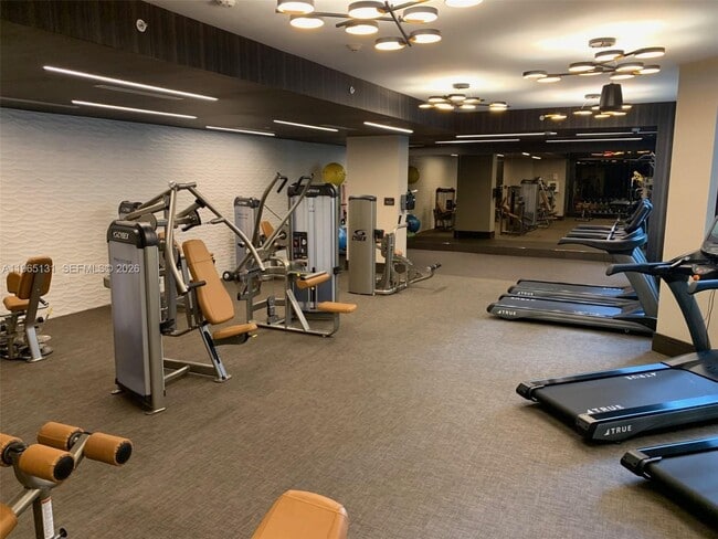 Building Photo - 301 Altara Ave