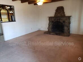 Building Photo - 3026 E Alta Vista St