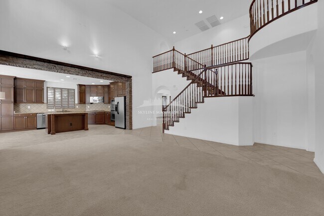 Building Photo - 8445 Cambrils Ave