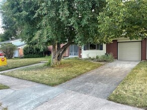 Building Photo - 3260 E Orchard Rd