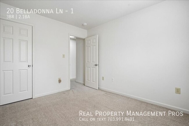 Building Photo - 20 Belladonna Ln