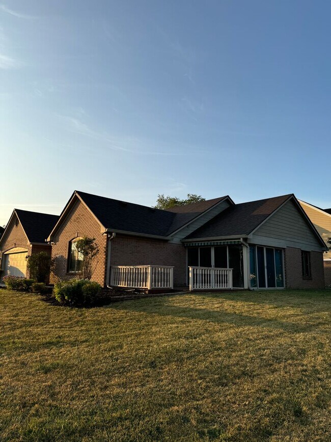 Building Photo - Warren Twp - 3 BR ranch