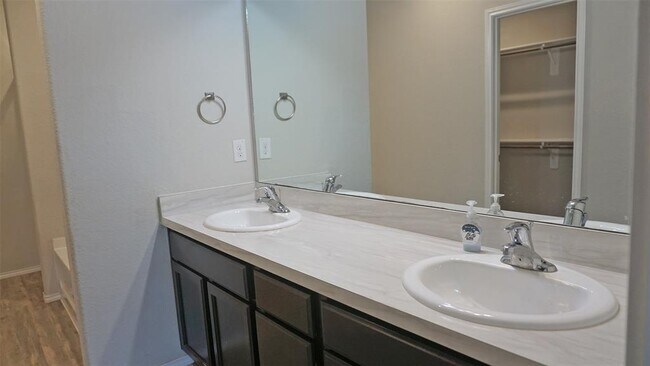 Building Photo - 6139 Purple Iris St