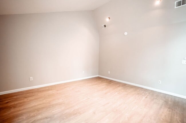 Building Photo - Single Family Home In McKinleyville!