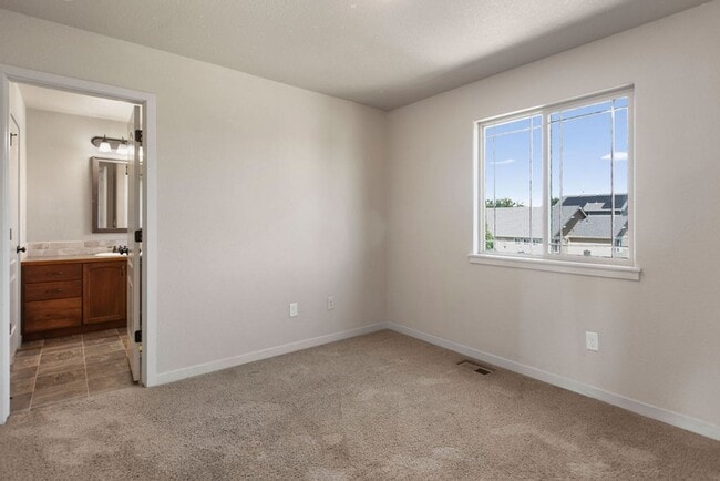 Building Photo - 4406 Cypress St