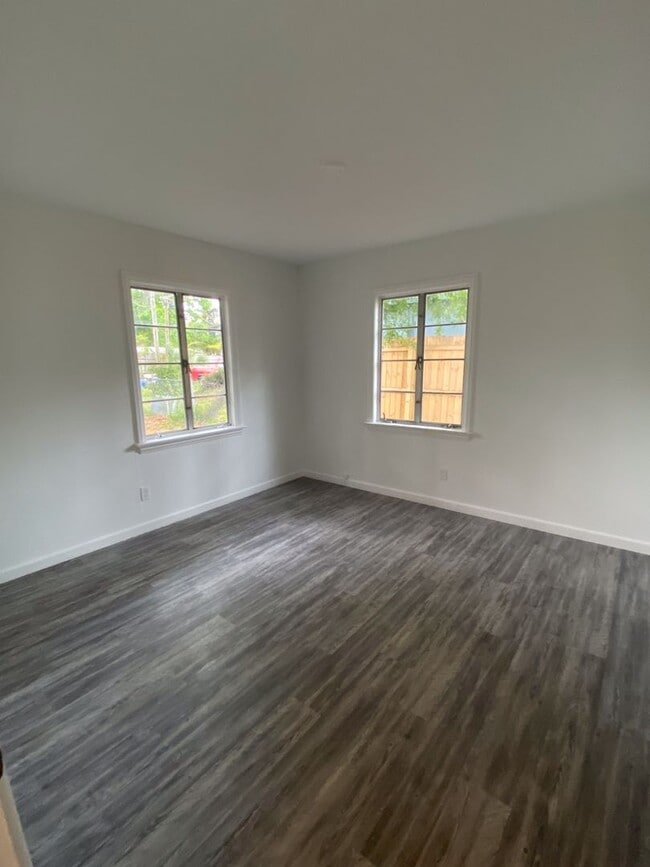 Building Photo - Single family home