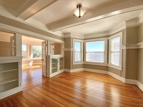 Building Photo - 1BR W/ Bonus Room. In-Unit LAUNDRY! DISHWASHER! PARKING AVAILABLE!