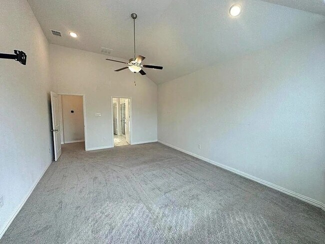 Building Photo - 5491 Blue Quail Dr