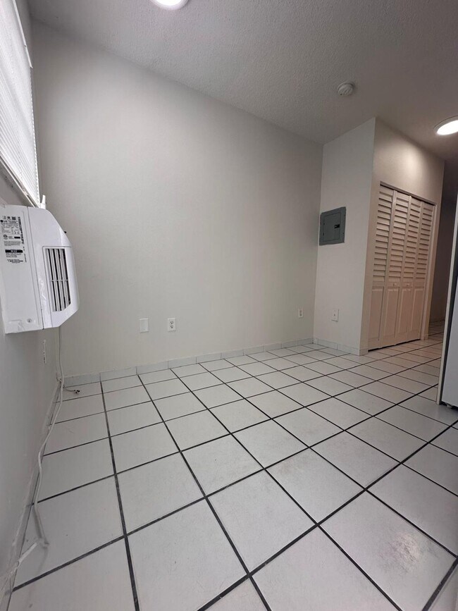 Floorplan - 626 - Kina Hialeah