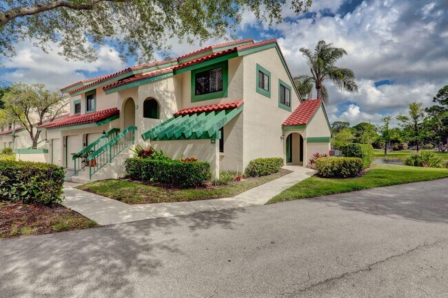 Building Photo - 6 Lexington Ln E