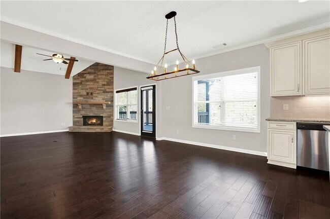 Building Photo - 309 Trappers Bluff