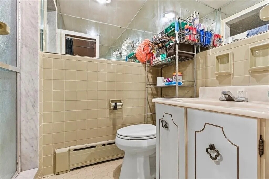 Building Photo - 100 S 12th St