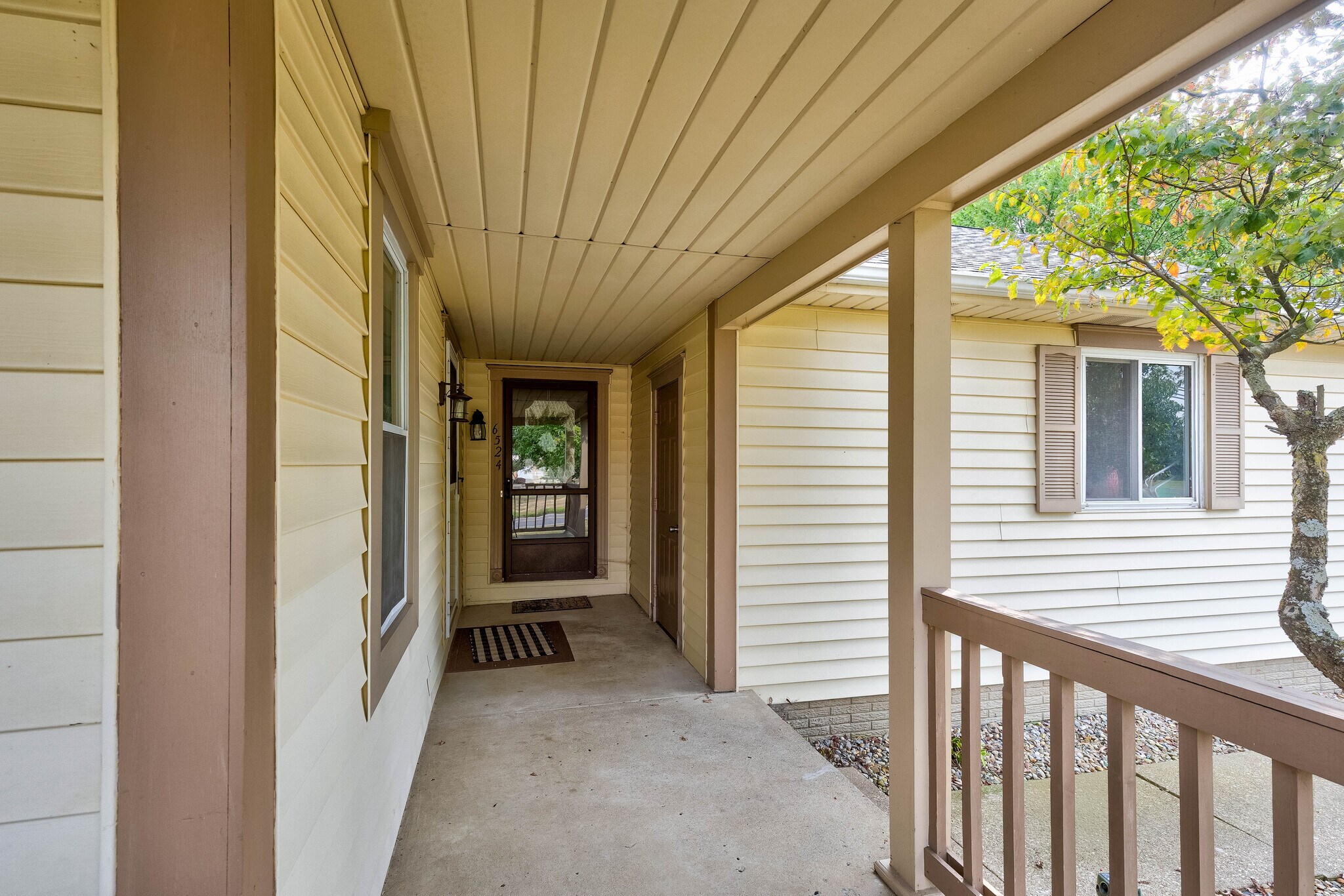 Building Photo - 6524 Blossomwood Cir NE