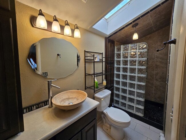 Building Photo - 378 Hidden Valley Cir