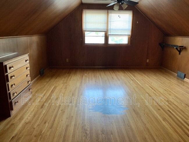 Building Photo - 6621 13th Ave S