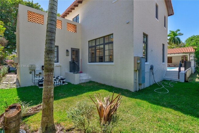 Building Photo - 519 Alhambra Cir