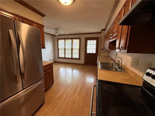 Building Photo - 3209 Henderson Walk