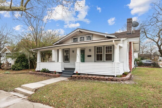 Building Photo - Your Dream Home Awaits in Norfolk!