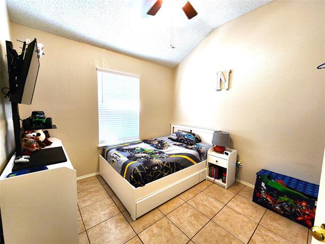 Building Photo - 1721 Ingleside Dr