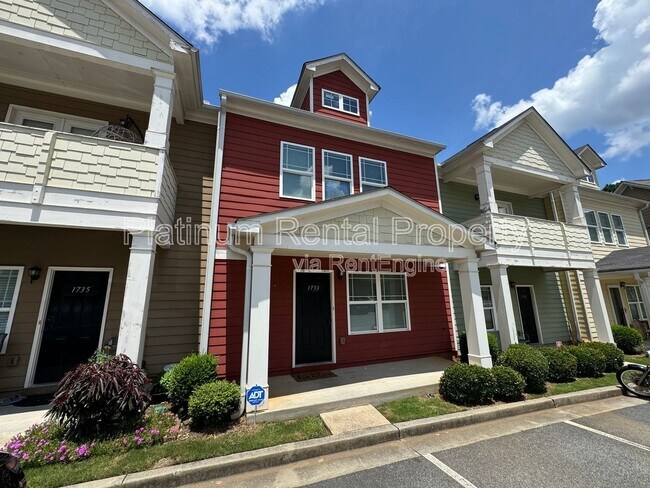 Building Photo - 1733 Brookside Lay Cir