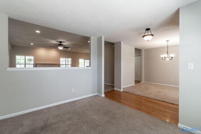 Building Photo - 114 Clover Ridge Dr