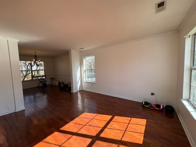 Building Photo - 4233 Rosewood Ct