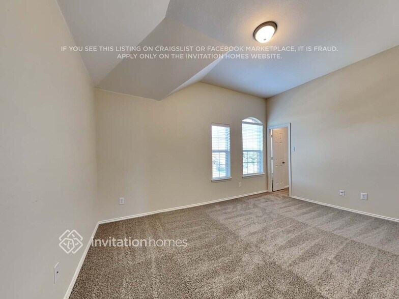 Building Photo - 12412 Sunrise Dr