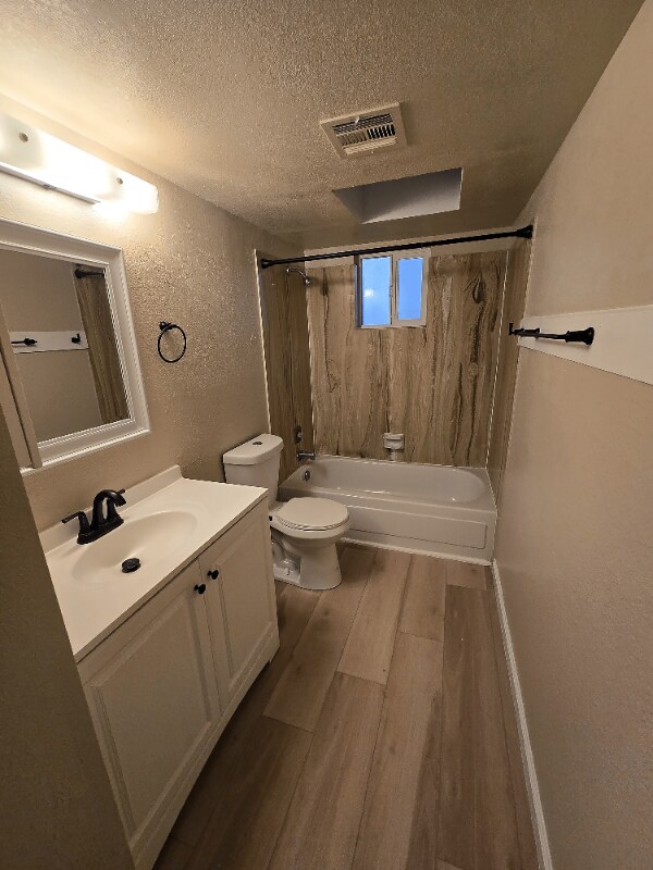 Building Photo - 1609 N Louis Ln