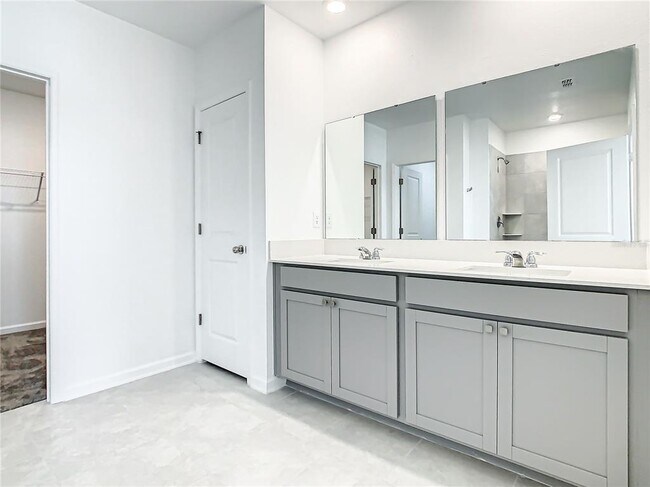 Building Photo - 2330 Burney Fls Ln