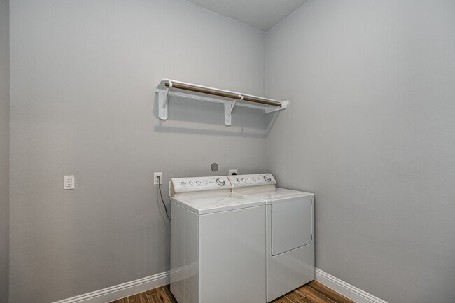 Building Photo - 5626 Chipstone Trail Ln