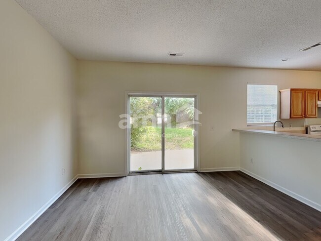 Building Photo - 5202 Carriage Woods Dr