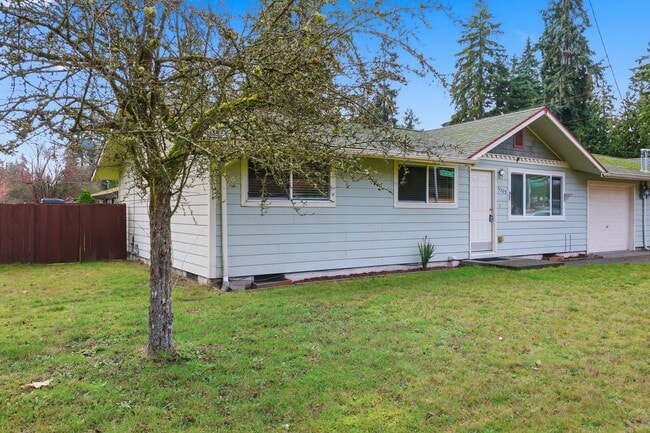 Building Photo - Move in Ready! 3 bedroom 1 bath, North Thurston School District.
