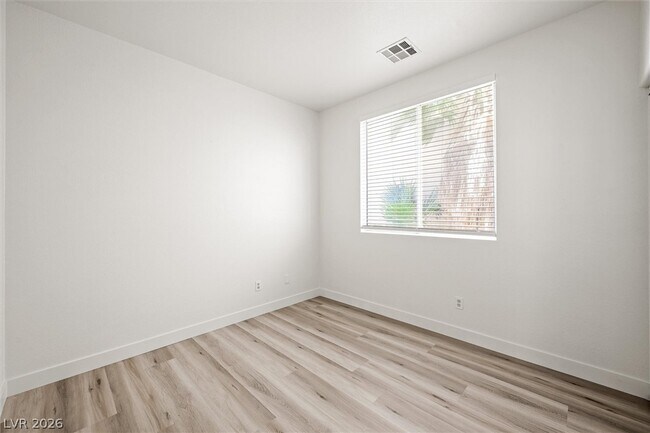 Building Photo - 5618 Indian Springs St