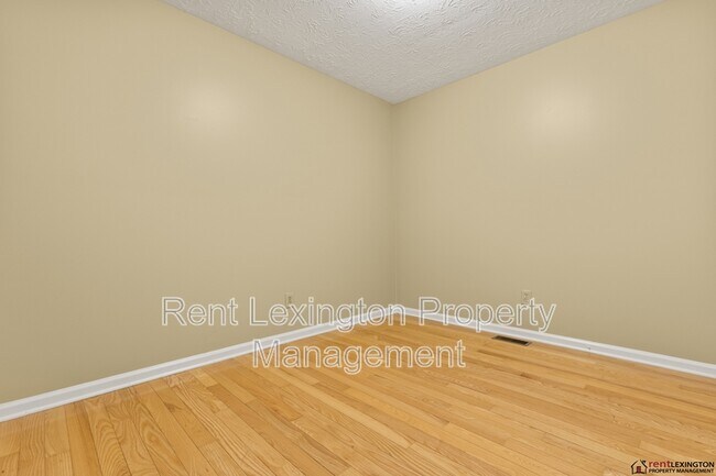 Building Photo - 531 Bell Pl Dr