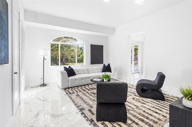 Building Photo - 7132 NW 62nd Terrace