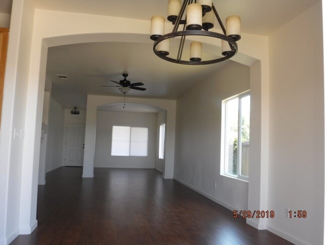 Building Photo - 2175 Roberta Ave