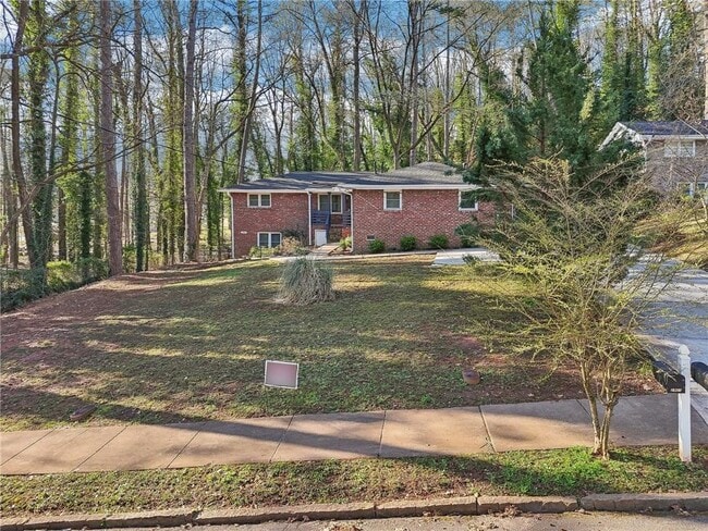 Building Photo - 2897 White Oak Dr