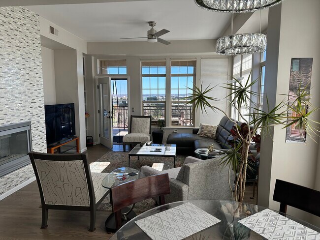 Building Photo - 7820 Inverness Blvd