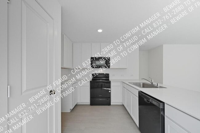 Building Photo - 416 Finch Cir